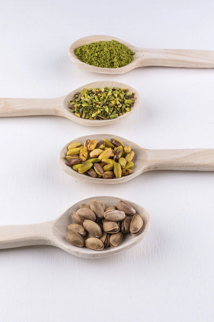 Colhers Ovais de Madeiras com Temperos e Grãos dentro